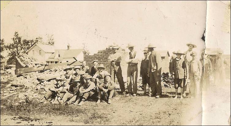 Big Creek 1926 Taking Down Old Schoolhouse 02