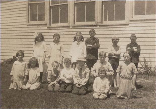 SS 2 Sandhurst 1915 ed